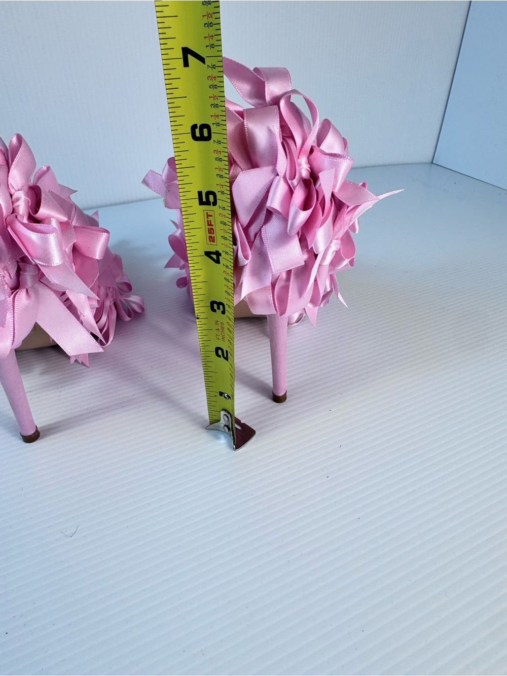 Azalea Wang Stacia Pink Ribbon Stiletto Heels NIB Sizes 6 & 7 - Picture 5 of 6